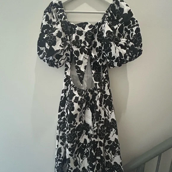 English Factory Black Floral Print Maxi Dress Small - Picture 2 of 5
